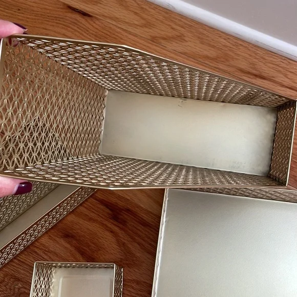Gold Mesh Metal Office Organizer set - Picture 6 of 7